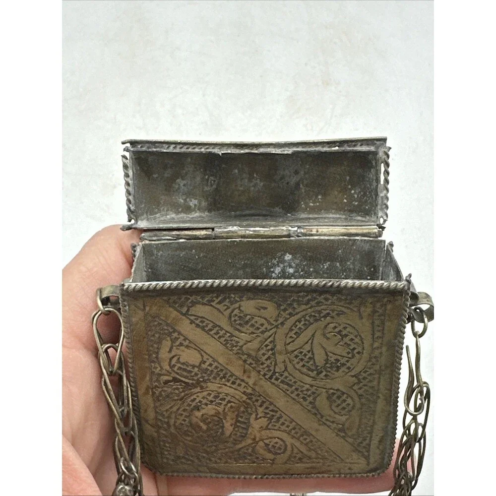 Vintage Prayer Box Holder Necklace Tibetan Beaded Chain Handmade - Picture 15 of 16